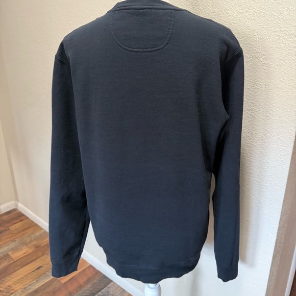 Mama Bear Christmas Black Sweatshirt - Size Medium - Picture 4 of 15